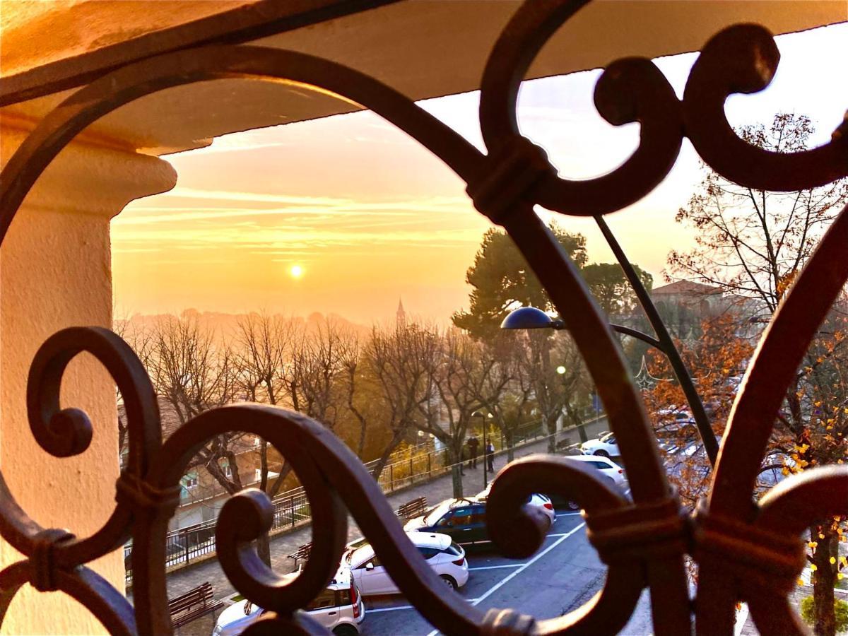 B&B Terrazza Sul Borgo Мольяно Экстерьер фото